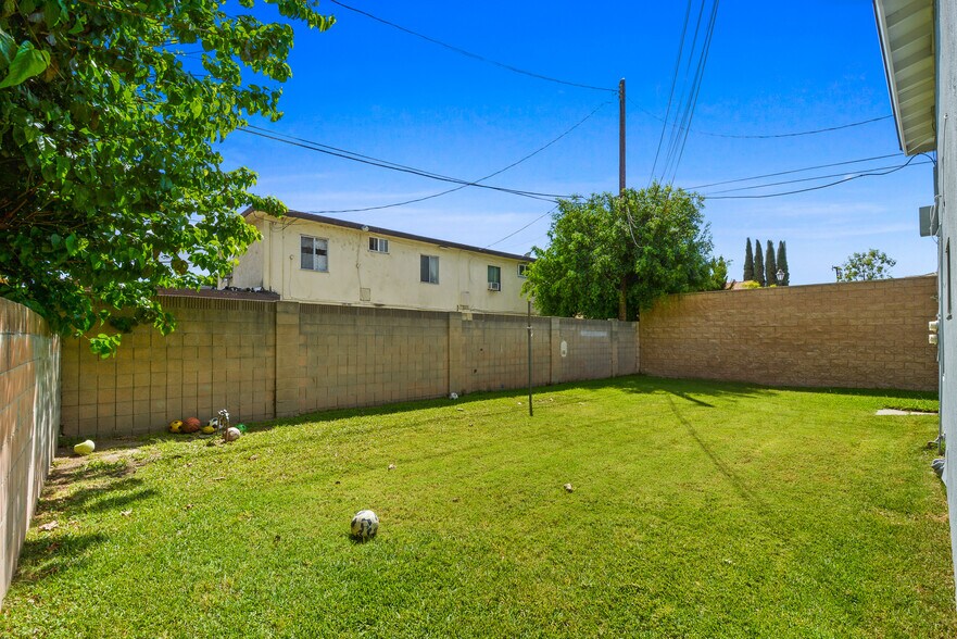 More Photos Of 11062 Excelsior Dr, Norwalk Apartments For Sale