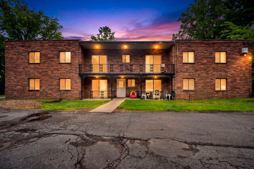 More Photos Of 818-850 S Green Rd, South Euclid Apartments For Sale