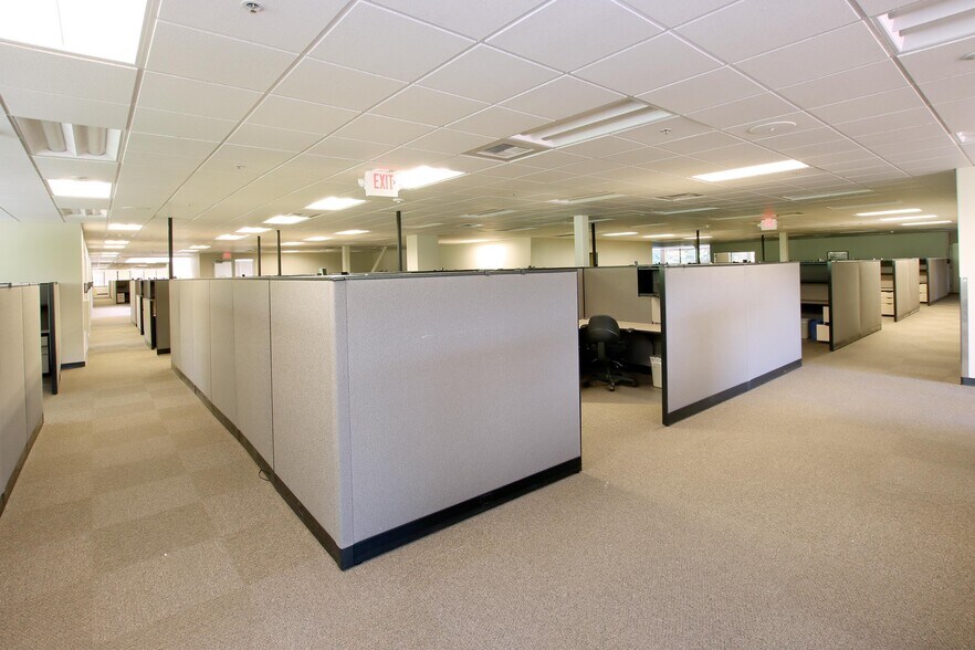 More Photos Of 1700 Green Hills Rd, Scotts Valley Office For Lease