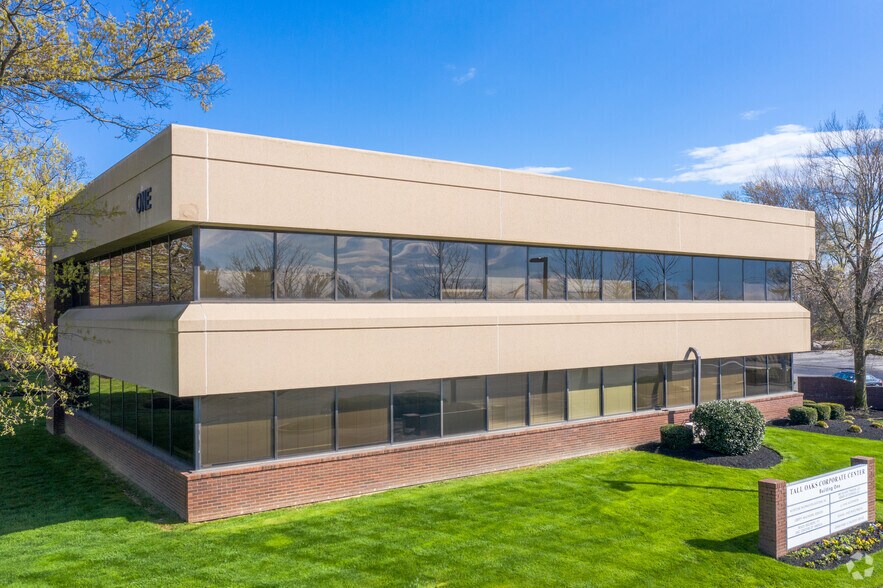 More Photos Of 1000 Lenola Rd, Maple Shade Township Unknown For Lease