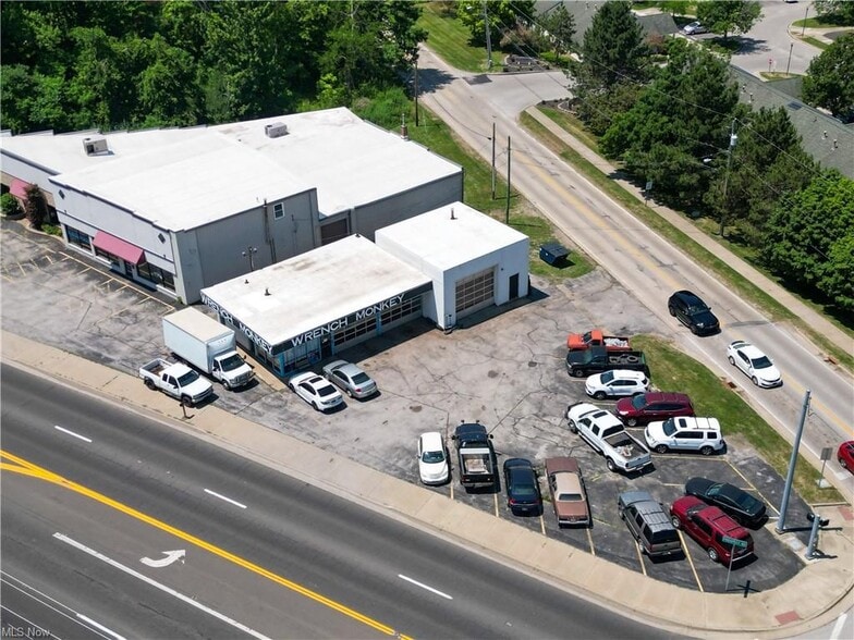 More Photos Of 2515 W Prospect Rd, Ashtabula Auto Repair For Sale