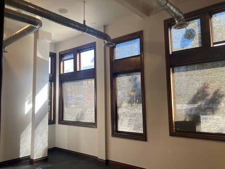 More Photos Of 2101-2107 Larimer St, Denver Loft Creative Space For Sale