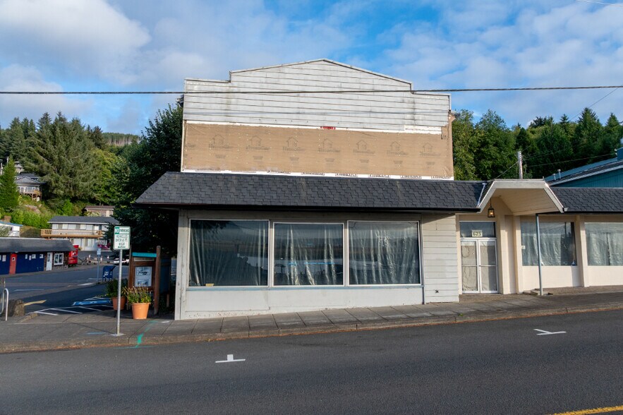 More Photos Of 625 Nehalem Blvd, Wheeler Storefront Retail Residential For Sale