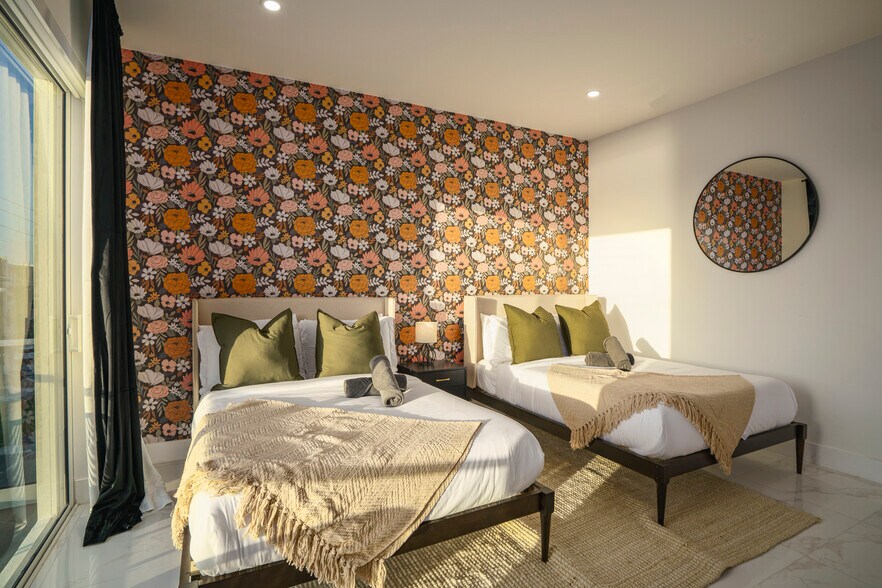 More Photos Of 1000-1006 N Riverside Dr, Pompano Beach Apartments For Sale