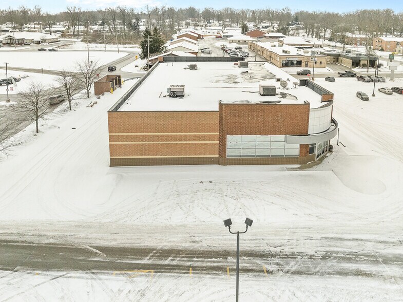 More Photos Of 2229 E State St, Salem Drugstore For Sale