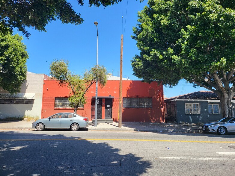 More Photos Of 1262-1264 S Boyle Ave, Los Angeles Manufacturing For Sale