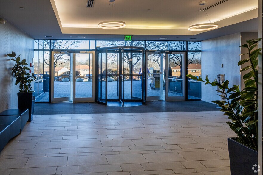 More Photos Of 900 US Highway 9 N, Woodbridge Office For Lease