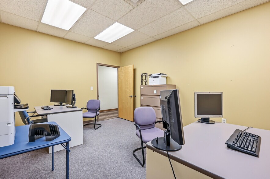 More Photos Of 501-505 Market St, East Liverpool Storefront For Sale