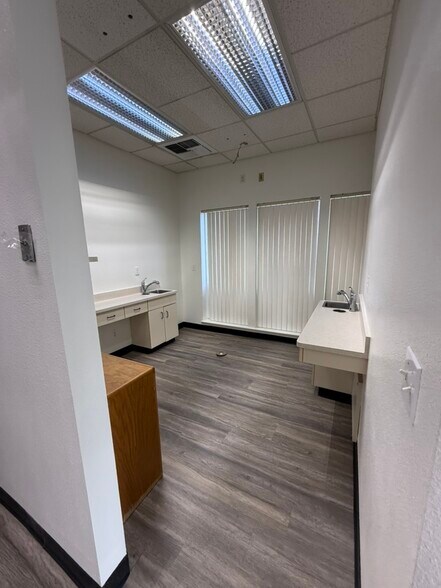 More Photos Of 1481 Live Oak Blvd, Yuba City Medical For Lease