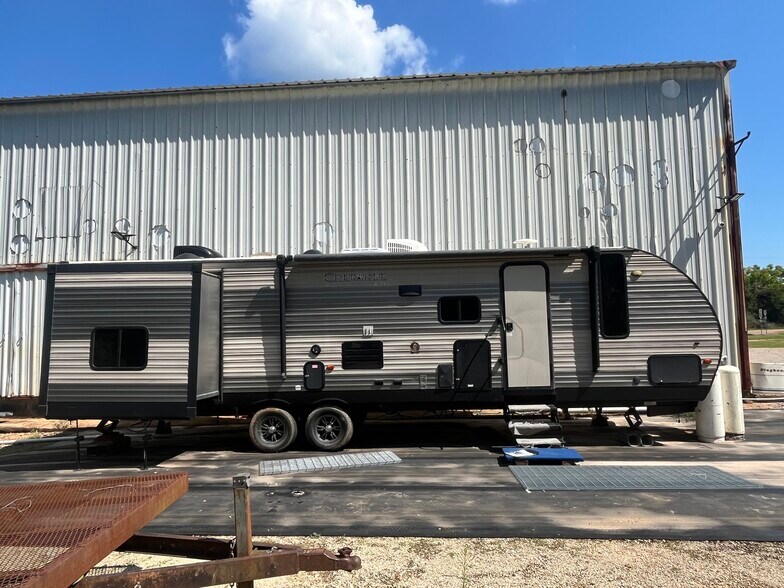 More Photos Of 1640 TN-57 Hwy, Michie Industrial For Sale