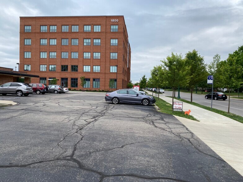 More Photos Of 1840 Zollinger Rd, Upper Arlington Loft Creative Space For Lease