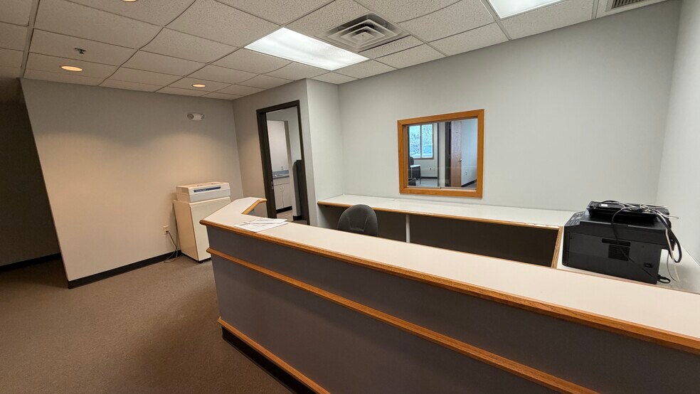 More Photos Of 2925 William Penn Hwy, Easton Office For Lease
