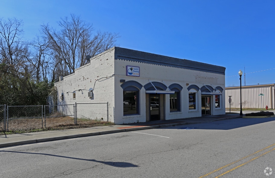 Primary Photo Of 280-295 W 3rd St, Swansea Storefront For Sale