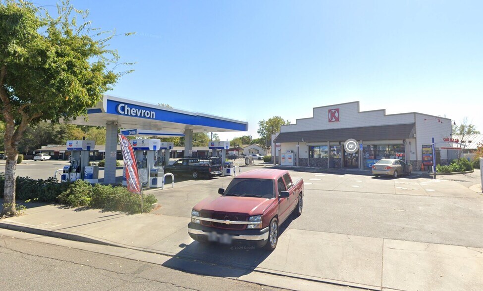Primary Photo Of 1330 Feather River Blvd, Oroville Service Station For Sale