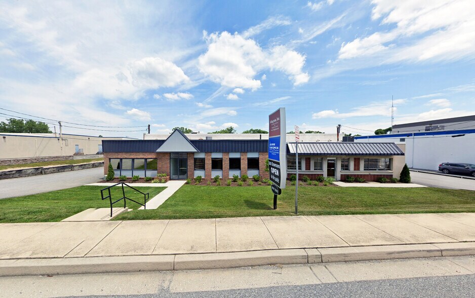 More Photos Of 2001-2003 Greenspring Dr, Timonium Industrial For Sale