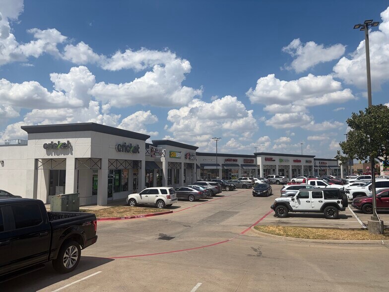 More Photos Of 1515 N Cockrell Hill Rd, Dallas Restaurant For Lease