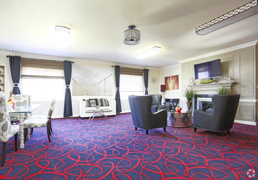 More Photos Of 3501 E Independence Blvd, Charlotte Apartments For Sale