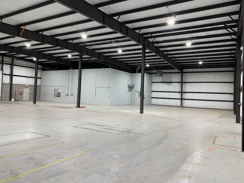 More Photos Of 115 S 84th Ave, Wausau Warehouse For Sale