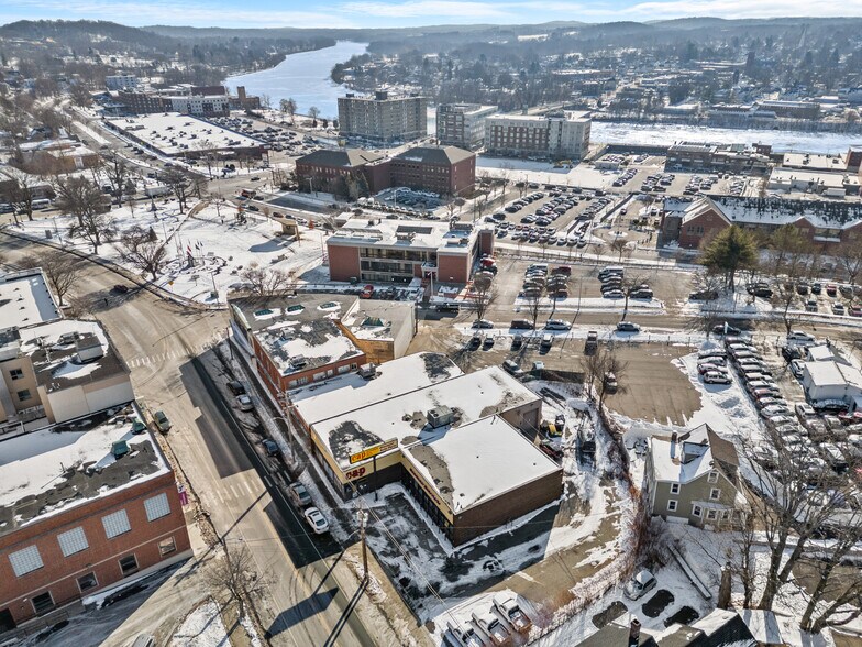More Photos Of 86 Winter St, Haverhill General Retail For Sale