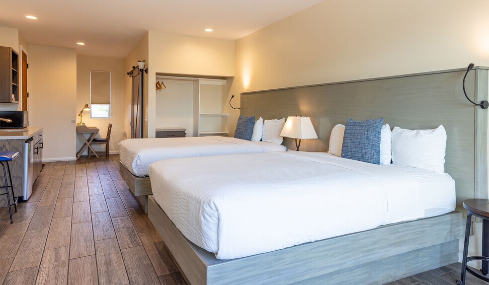 More Photos Of 105 Bell Rock Plz, Sedona Hotel For Sale