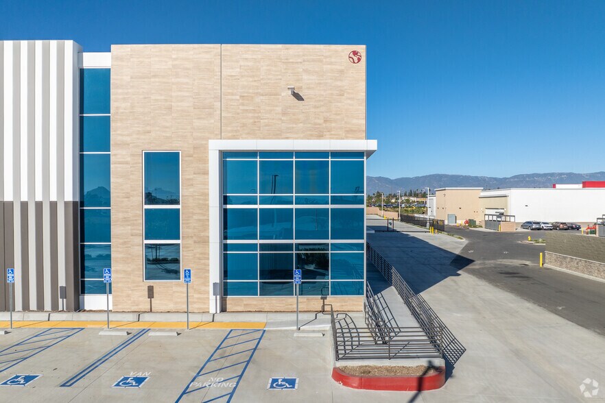 More Photos Of 1505 S Willow Ave, Rialto Industrial For Sale