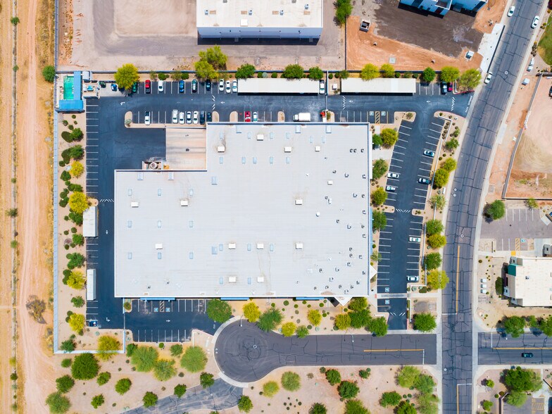 More Photos Of 295 E Corporate Pl, Chandler Distribution For Lease