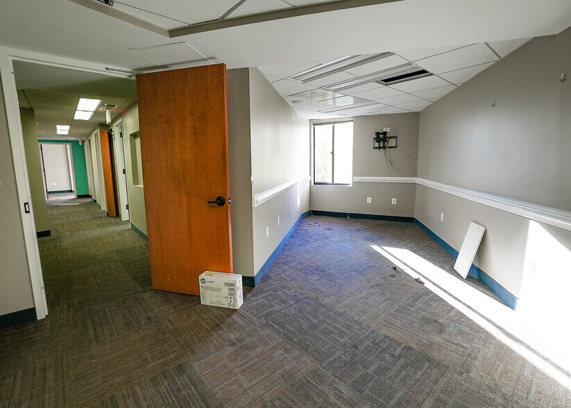 More Photos Of 3 Washington Cir NW, Washington Medical For Sale