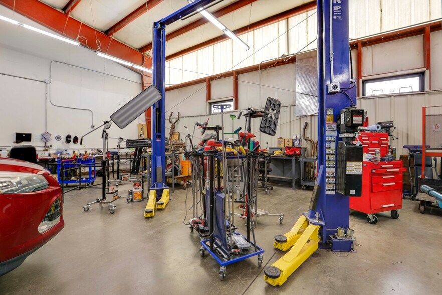 More Photos Of 1001 E 75th Ave, Denver Warehouse For Sale