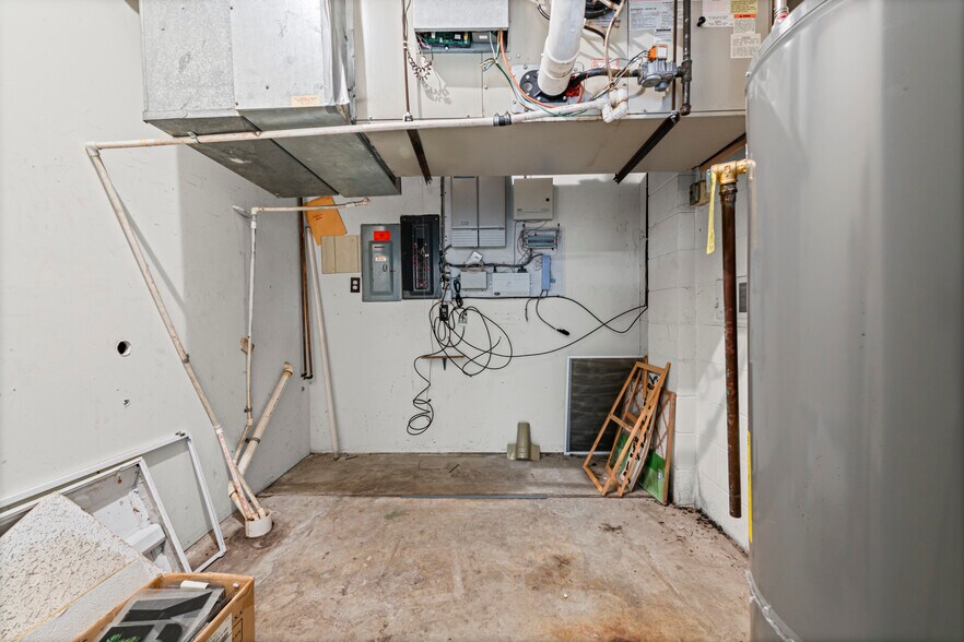 More Photos Of 3103 Lapeer Rd, Port Huron General Retail For Sale