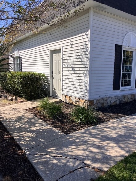 More Photos Of 1800 Old Trolley Rd, Summerville Office For Lease