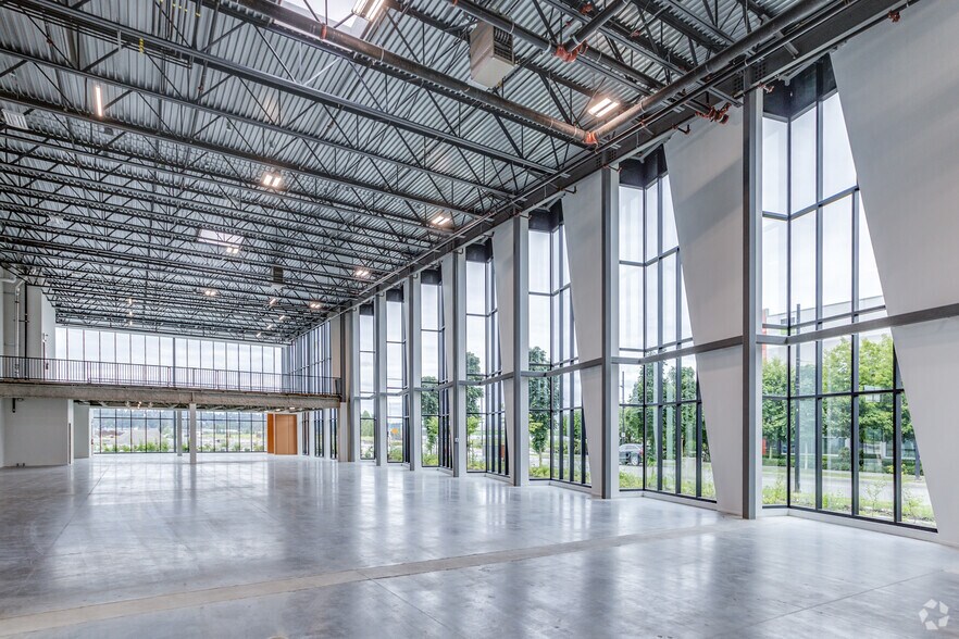 More Photos Of 7 King Edward St, Coquitlam Warehouse For Sale