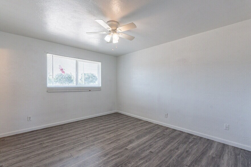 More Photos Of 3115 N 55th Ave, Phoenix Apartments For Sale