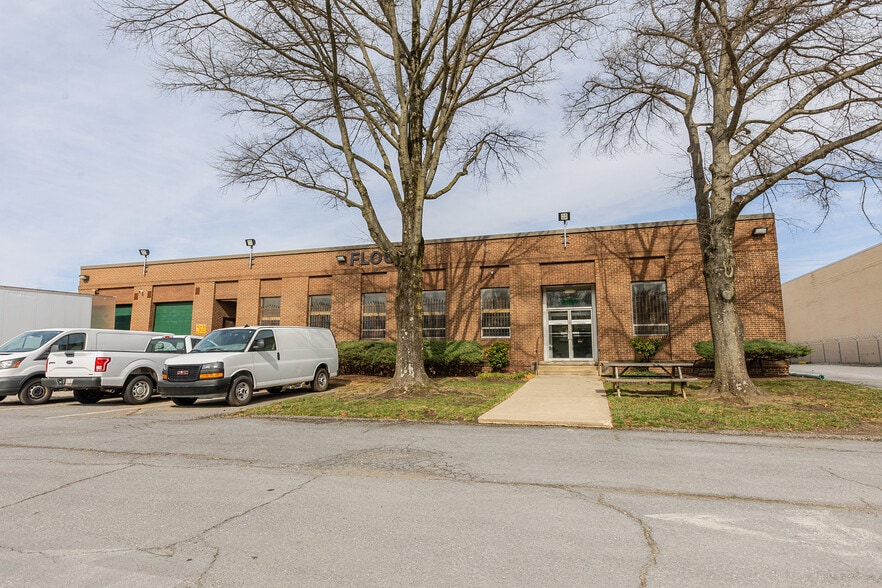 Primary Photo Of 2120 Beaver Rd, Landover Warehouse For Sale