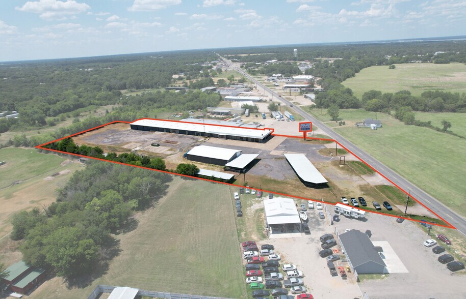 More Photos Of 533 S Seven Points Dr, Seven Points Warehouse For Lease