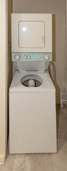 More Photos Of 2100-2102 Maryland Ave, Baltimore Apartments For Sale