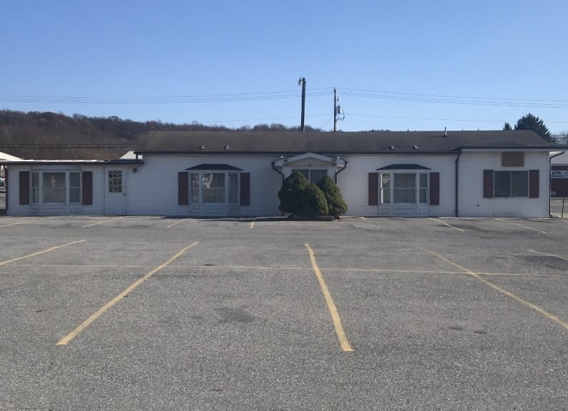 Primary Photo Of 4014 Mountville Rd, Jefferson Restaurant For Lease