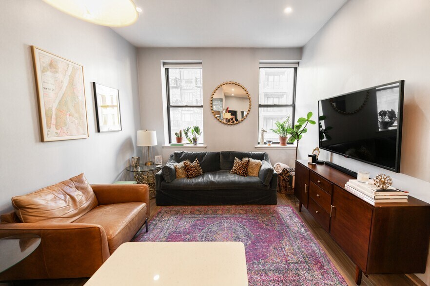 More Photos Of 329 Grand St, New York Apartments For Sale