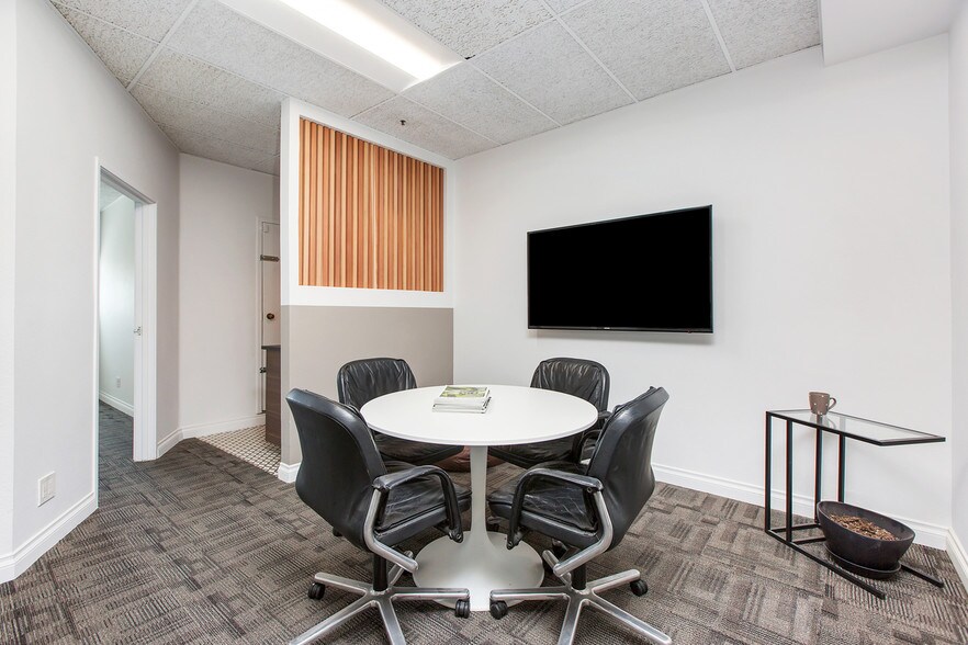 More Photos Of 2535 Kettner Blvd, San Diego Office Residential For Sale