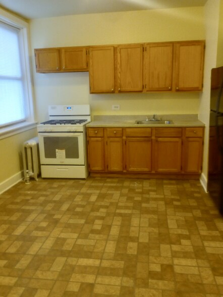 More Photos Of 8054 S Ingleside Ave, Chicago Apartments For Sale