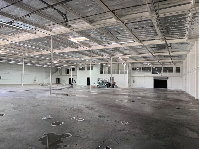 More Photos Of 487 Calle San Pablo, Camarillo Warehouse For Lease