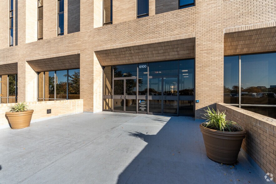 More Photos Of 6100 Western Pl, Fort Worth Unknown For Lease