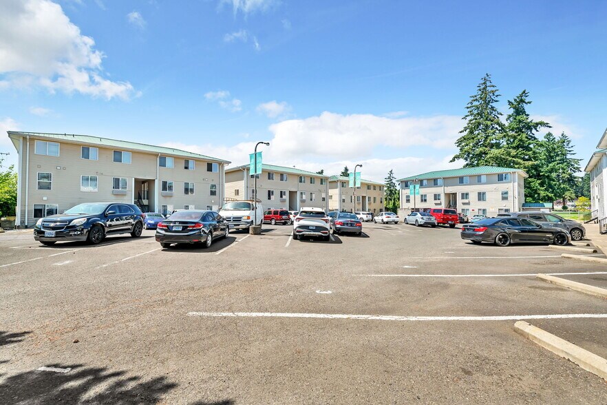 More Photos Of 1901-1943 SE 122nd Ave, Portland Apartments For Sale