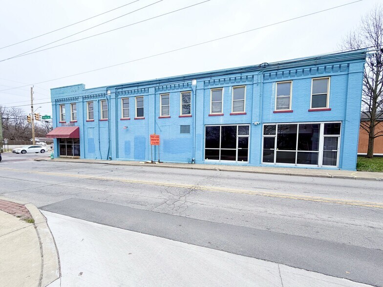 More Photos Of 5501 E Washington St, Indianapolis Storefront Retail Office For Sale