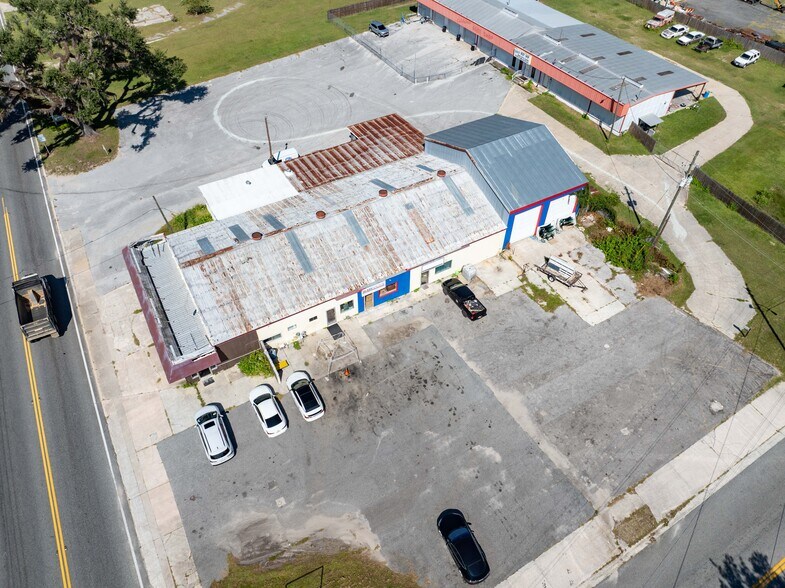 More Photos Of 633 NE Colin Kelly Hwy, Madison Freestanding For Sale