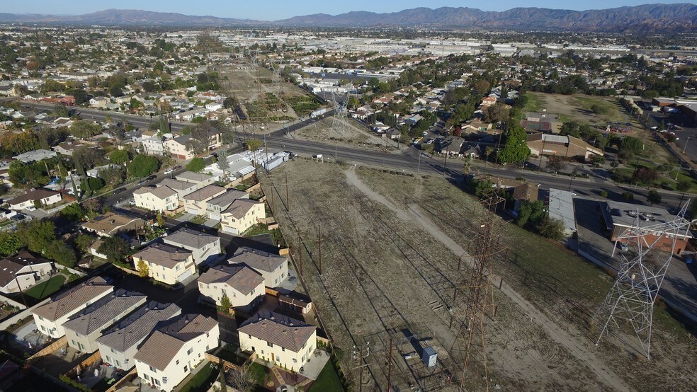 More Photos Of 11156 Victory Blvd, North Hollywood Land For Lease