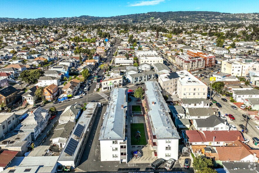 More Photos Of 2555-2567 Foothill Blvd, Oakland Apartments For Sale