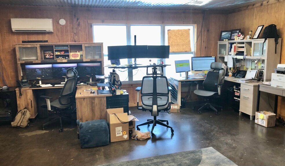 More Photos Of 113 Vine St, Monroe Warehouse For Sale