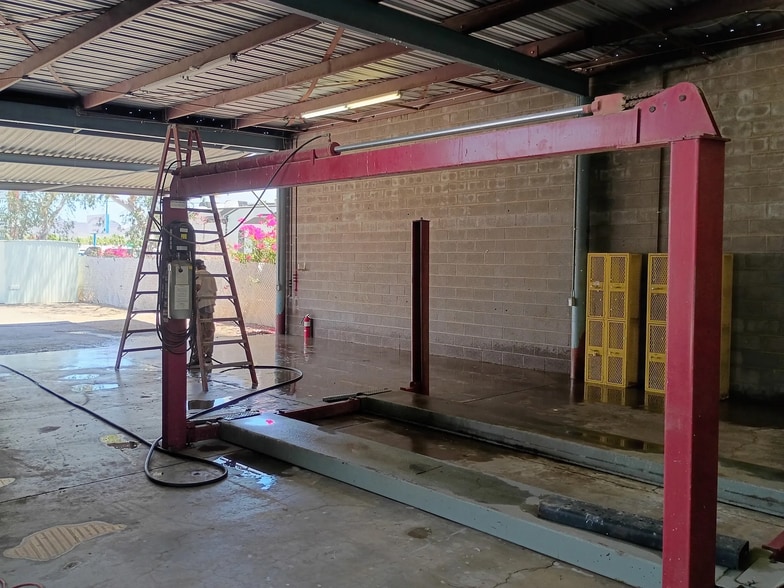 More Photos Of 10131 E Apache Trl, Mesa Restaurant For Lease