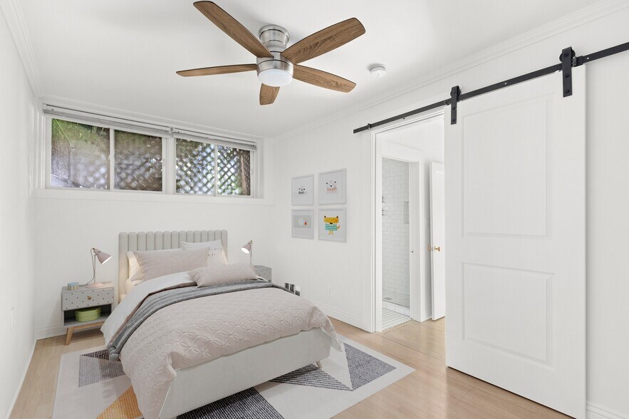 More Photos Of 1908 Hillcrest Rd, Los Angeles Apartments For Sale