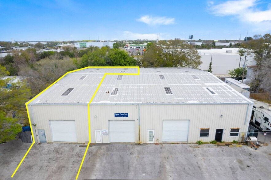 More Photos Of 9161 131st Pl N, Largo Warehouse For Lease